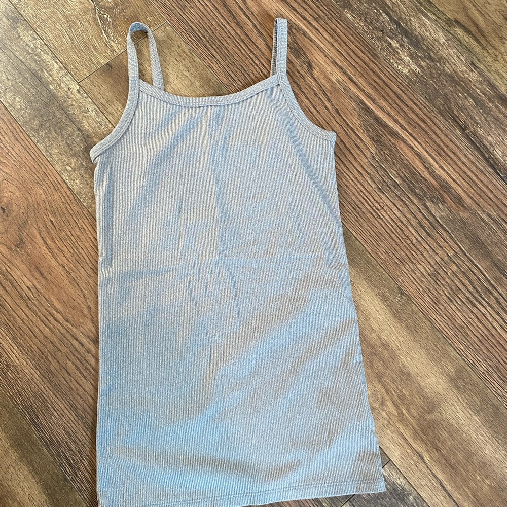 grey plain tank top